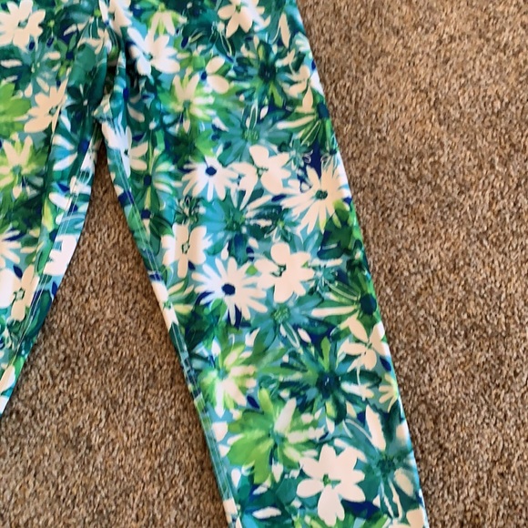 Brooke Taylor yoga pants - Picture 2 of 3